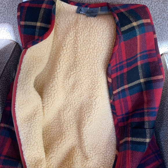LizWear red plaid wool/nylon/mohair zip-up vest with sheepskin-looking lining. - Picture 8 of 14